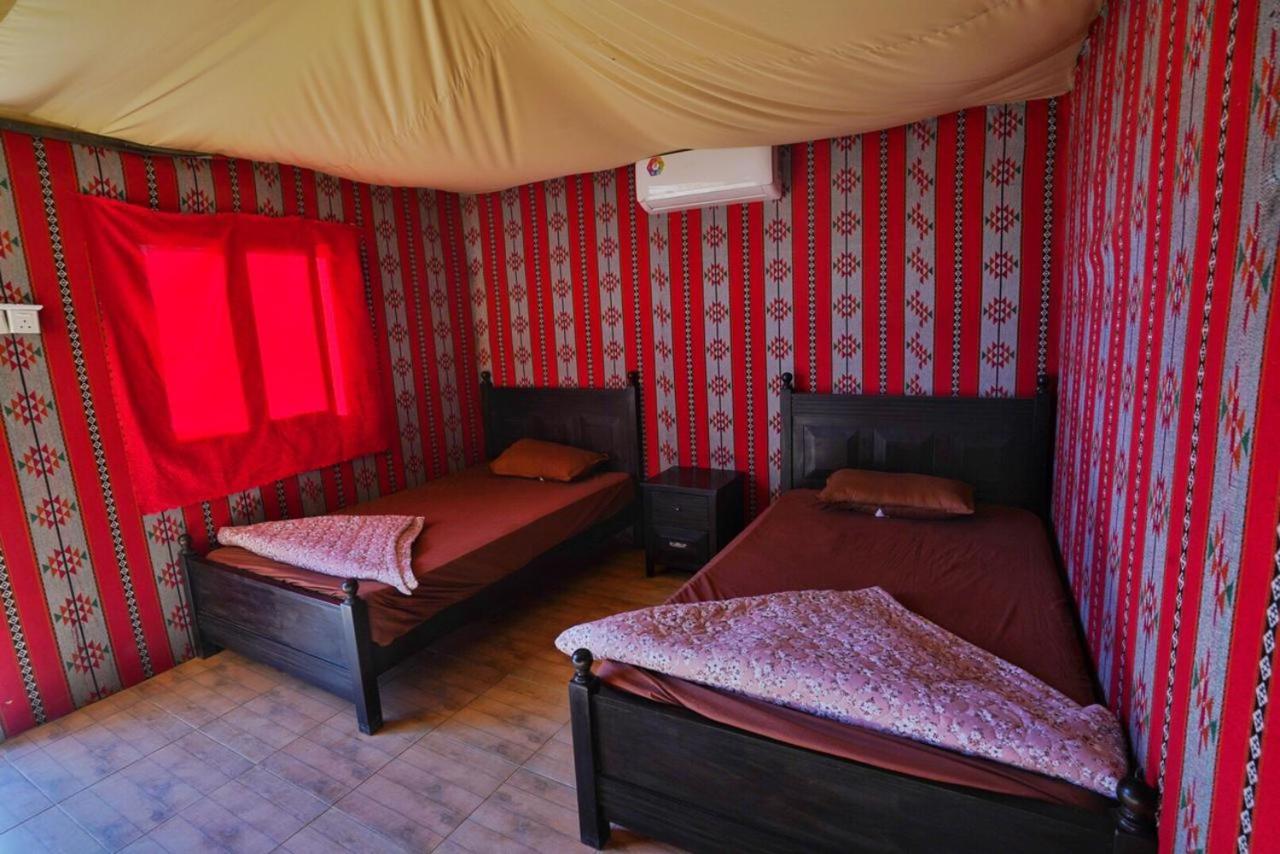 Oryx Camp Hotel Wadi Rum Exterior photo