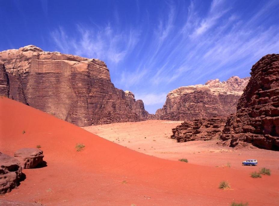 Oryx Camp Hotel Wadi Rum Exterior photo