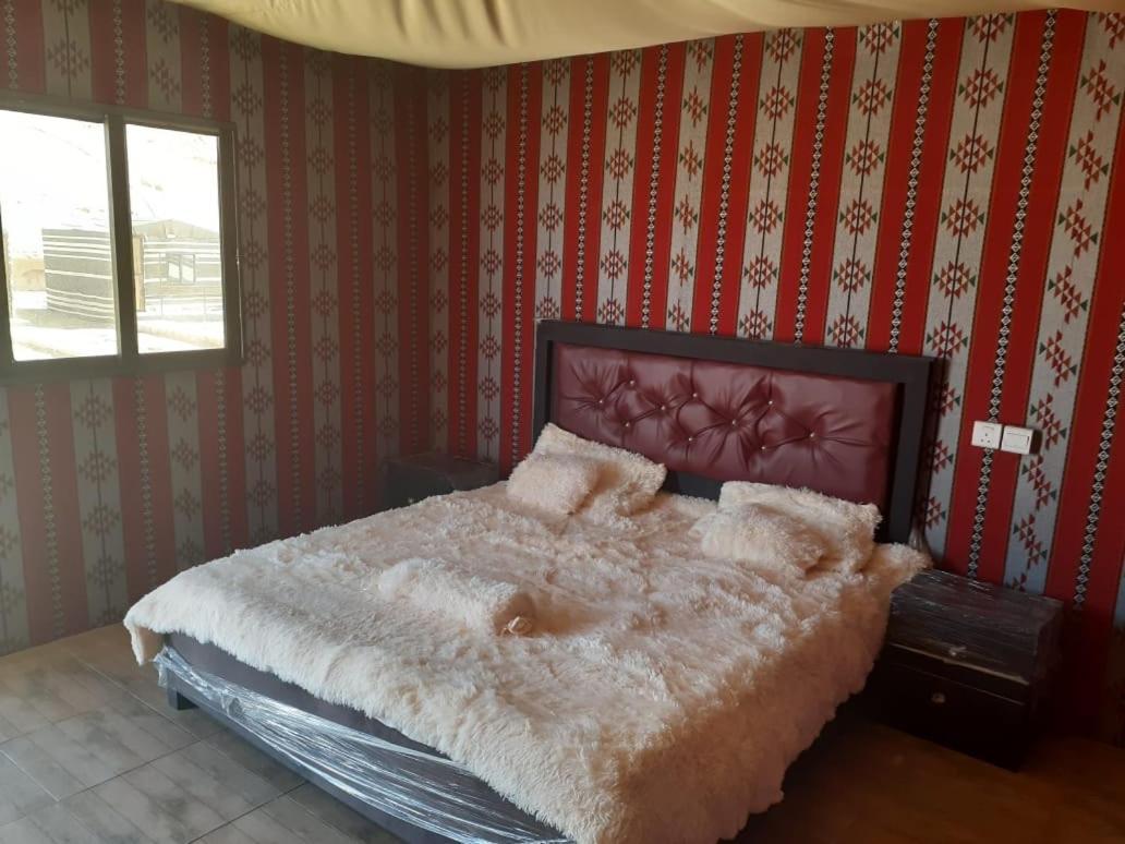 Oryx Camp Hotel Wadi Rum Exterior photo